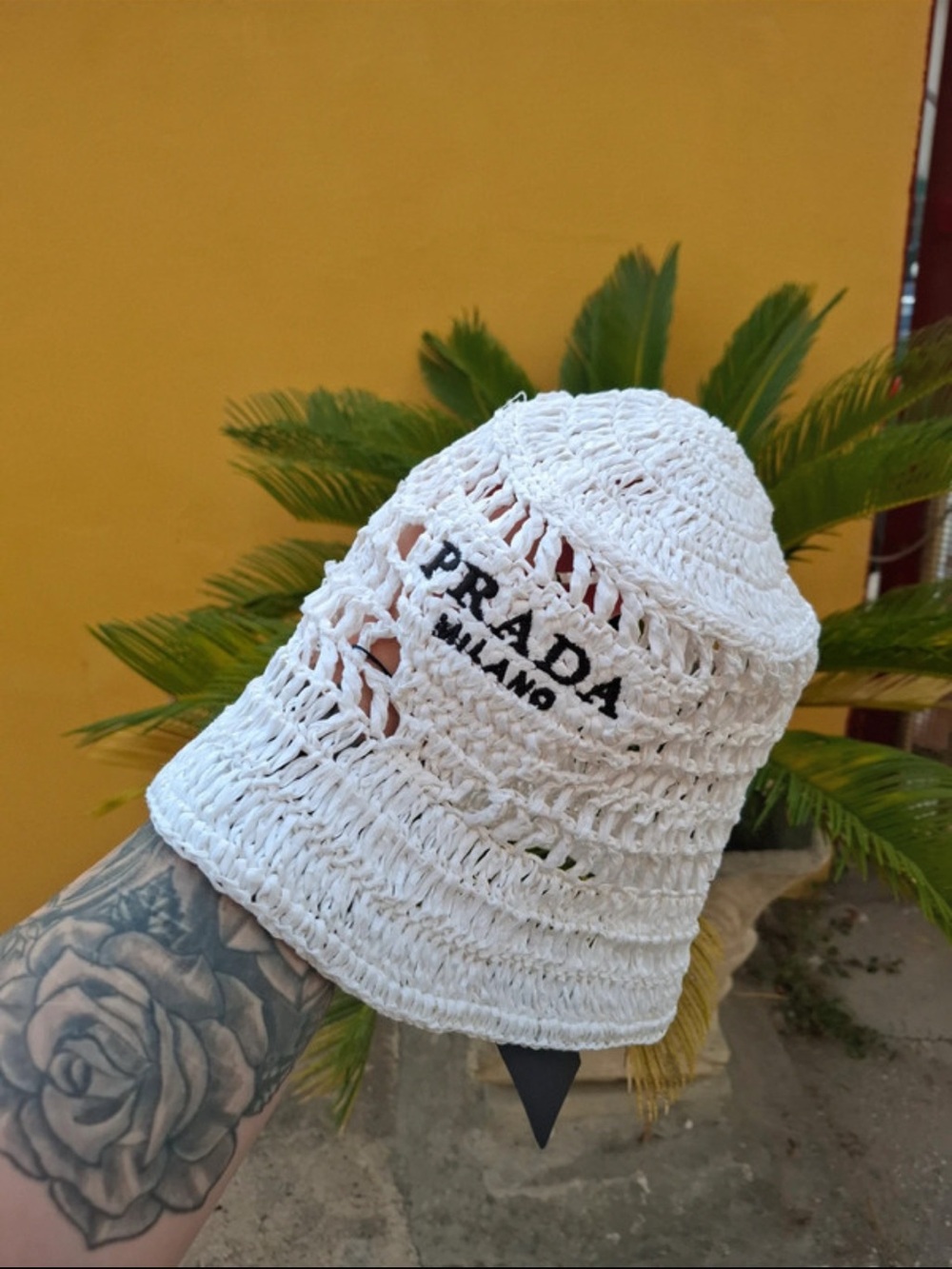 PRADA White RAFIA Bucket Hat - NWT - - Picture 3 of 7